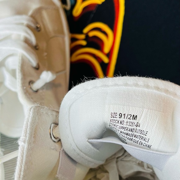 Maurices Women’s Classic Slip On Comfort White Walking Shoes Size 9.5M - Picture 6 of 7